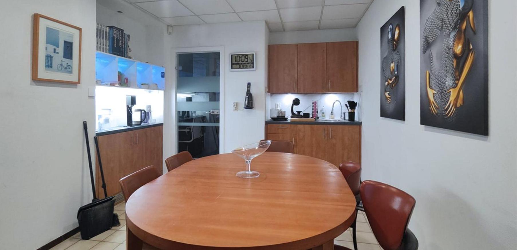 Ruime Studio-appartement Gelijkvloers