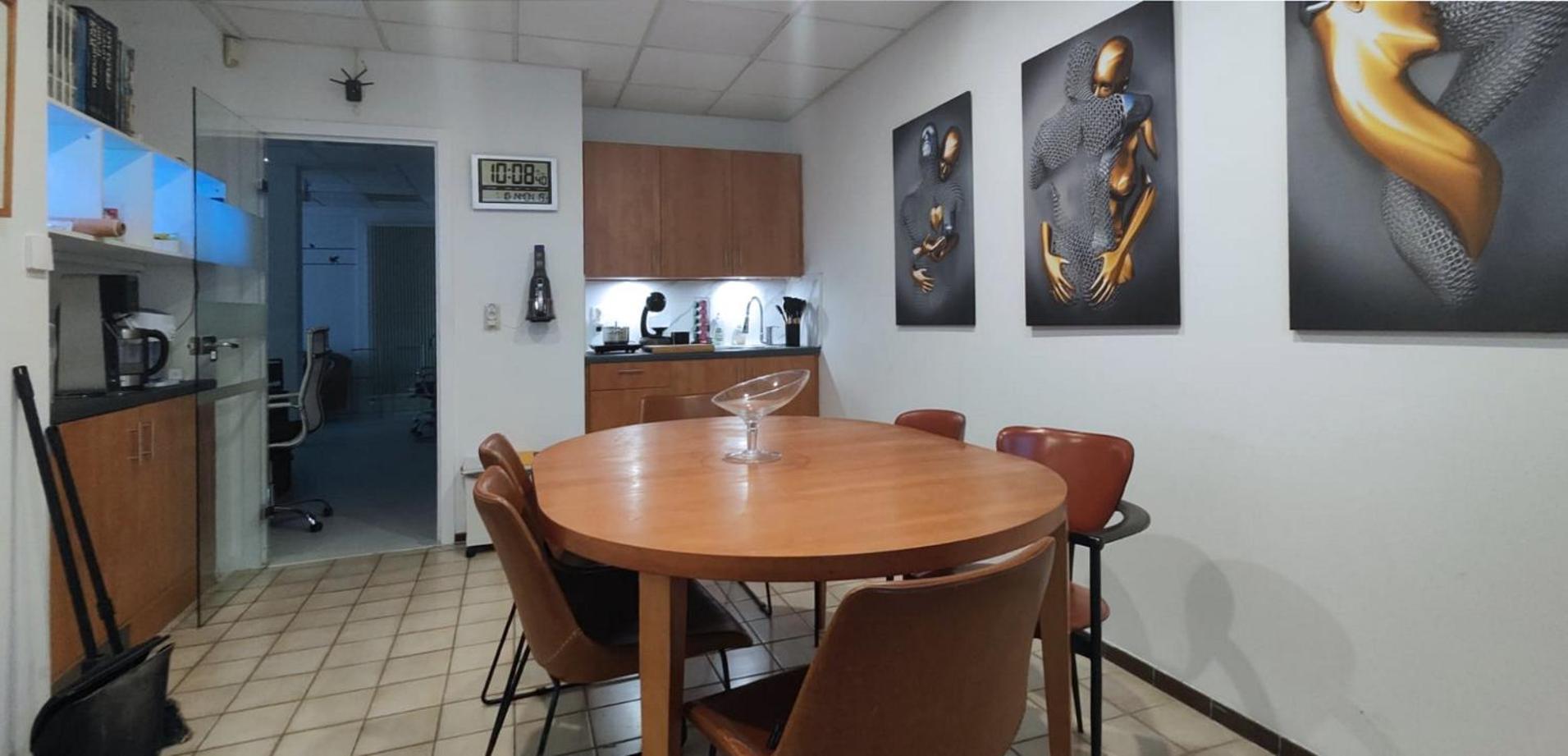 Ruime Studio-appartement Gelijkvloers Apartamento